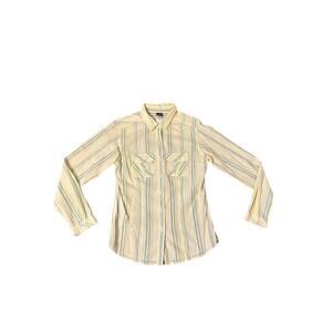 Patagonia Womens Size 2 Button-Down Shirt in good condition.